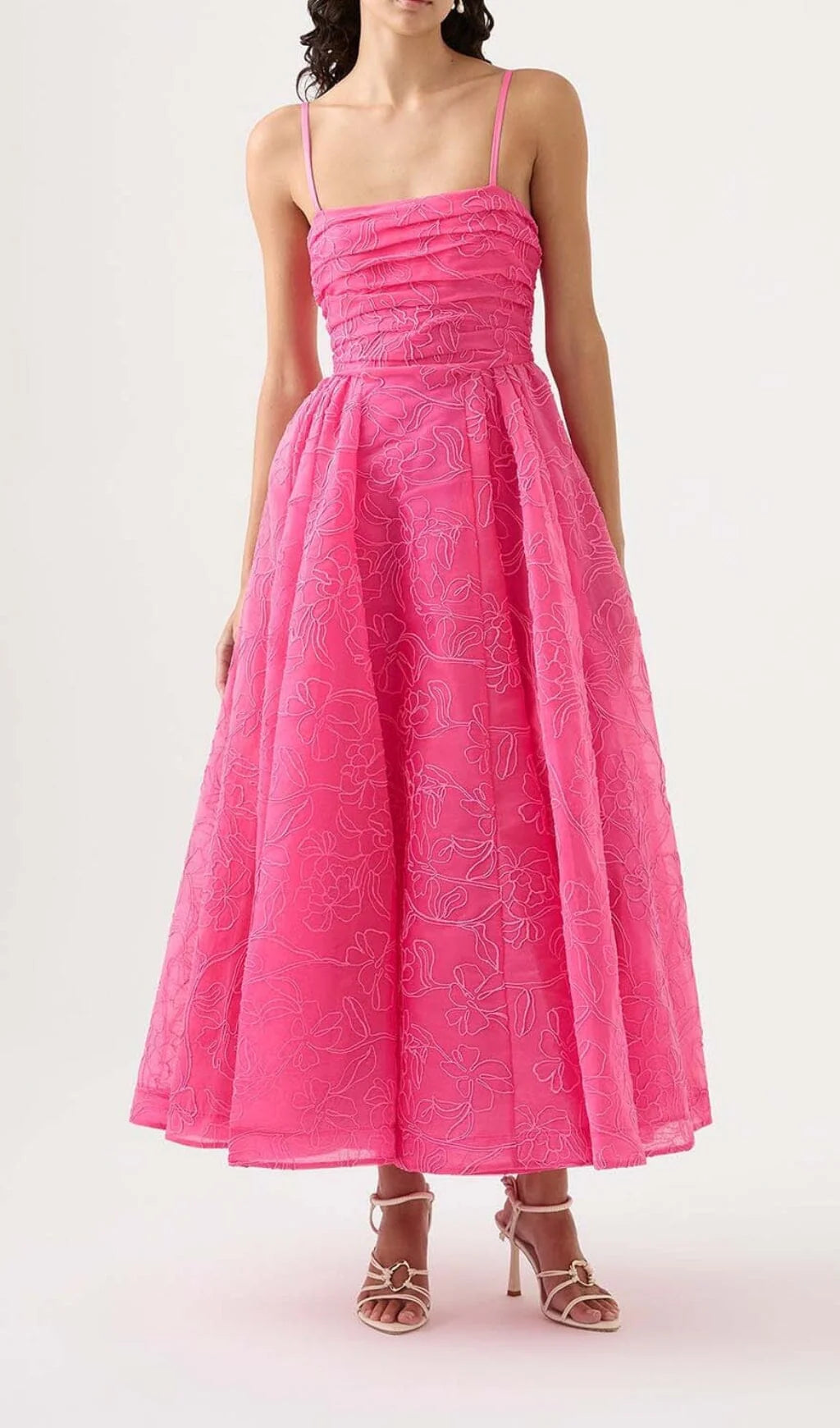 Robe de bal longue plissée à bretelles spaghetti